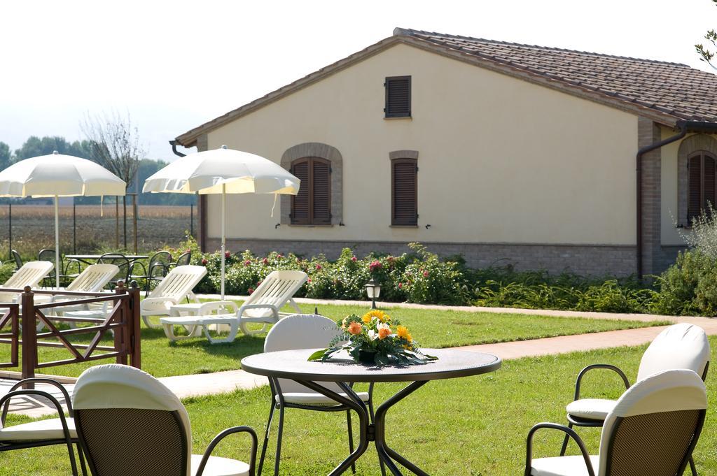 Agriturismo Le Rondini Di Francesco Di Assisi Cannara Εξωτερικό φωτογραφία