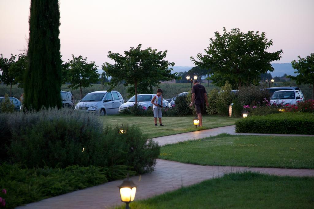 Agriturismo Le Rondini Di Francesco Di Assisi Cannara Εξωτερικό φωτογραφία