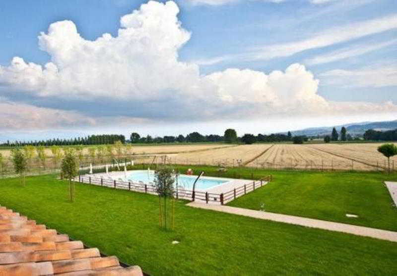 Agriturismo Le Rondini Di Francesco Di Assisi Cannara Εξωτερικό φωτογραφία